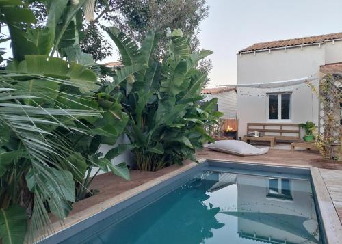 Maison de la Bonaventure Pérols, piscine et jardin