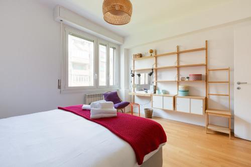 GuestHost - Bright and Modern Apt Milan