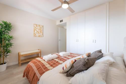 VB Ave Marina Front SeaViews 2BR photo 9