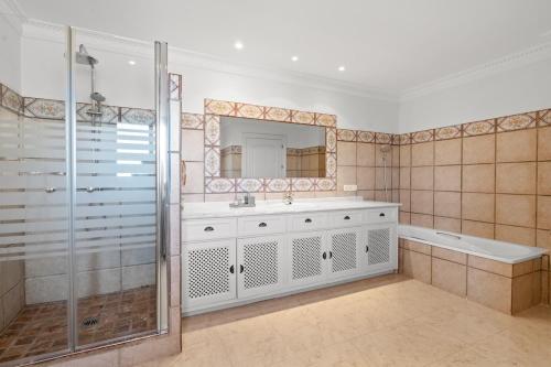 Unforgettable Luxury in Marbella Villa - RDR461