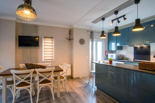 SEA URCHIN MILFONTES by Stay in Alentejo