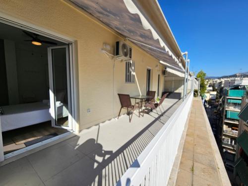 OLYMPIC Central Penthouse with Large Balcony, near Metro and Train