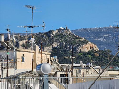 OLYMPIC Central Penthouse with Large Balcony, near Metro and Train