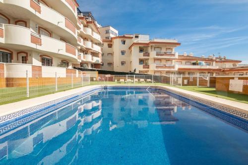 Cozy getaway with pool, close to the beach by REMS photo 31