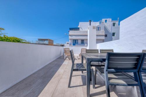 Playa Chica Boutique - Sea View By Lanzarote Vacation Homes