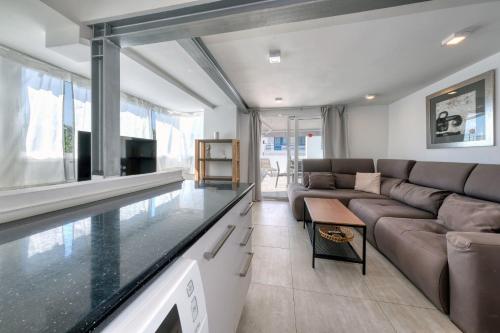 Playa Chica Boutique - Sea View By Lanzarote Vacation Homes