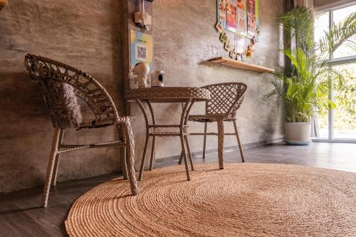 Гостиная зона в Wonderland Jungle Hostel
