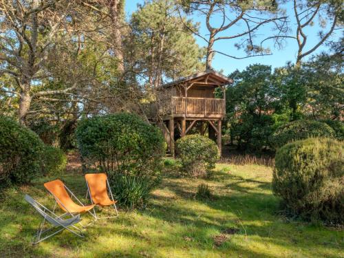 Taman di luar Holiday Home Les Bruyères by Interhome