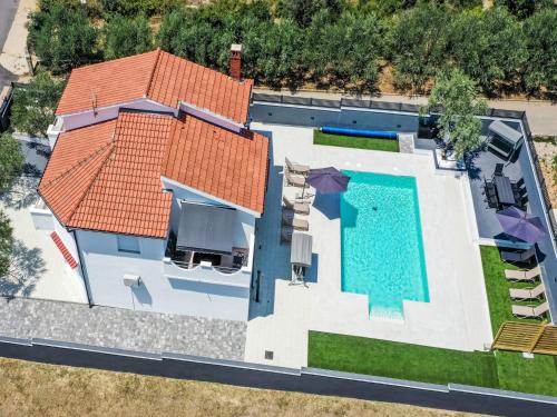 Holiday Home Sonja by Interhome