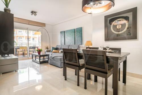 Seaside stay with large terrace, pool & parking REMS