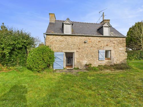 Maison en pierre avec grand jardin pour 4