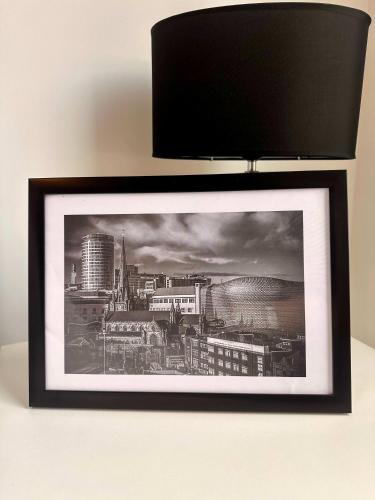 Stylish 1-Bedroom Apartment Sleeps 3 in central Birmingham photo 23