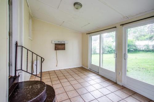 Zahrada ubytování Comfortable Home In the Suburb close to Dwtn and Airpo