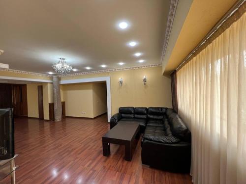 Jura Kveitcia navštíviť