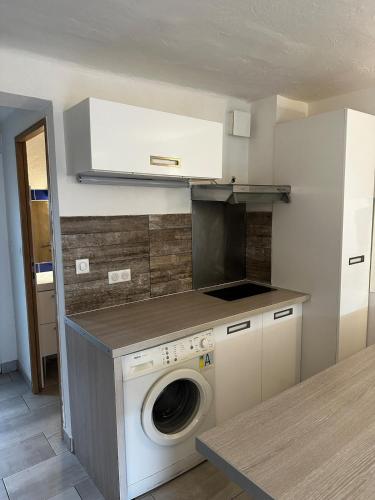 Photo de la galerie de l'établissement Appartement 5 min de la mer et piscine, à Antibes