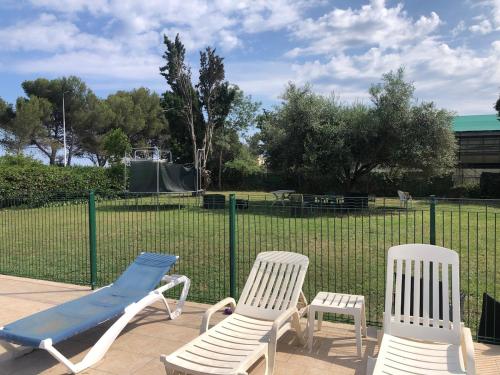 Photo de la galerie de l'établissement Appartement 5 min de la mer et piscine, à Antibes