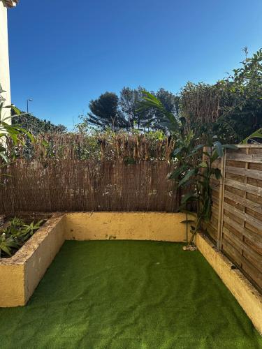 Photo de la galerie de l'établissement Appartement 5 min de la mer et piscine, à Antibes