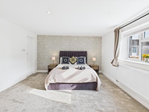 Jays modern guest house photo 23