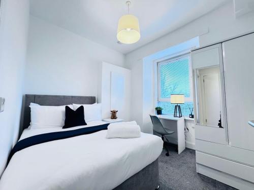 Elegant City Centre Apartment photo 22