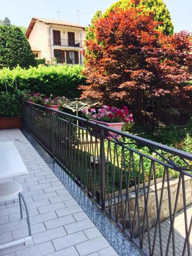 Κήπος έξω από το Villa Lavena