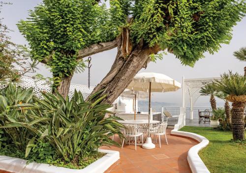 Κήπος έξω από το LA VILLA AURELIA