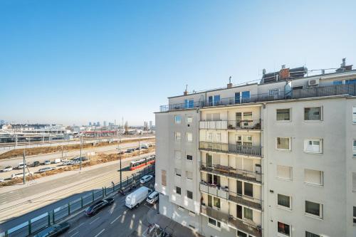 Sonnige Altbauwohnung nahe Wien Hauptbahnhof