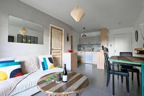 Appt T2 en rez-de-jardin, au calme, à 2mn tram !