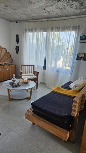 Serene Escape in Porto Madeira