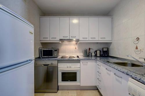 053 - Two Bed Mijas Golf Apartment in popular Matchroom Golf Club
