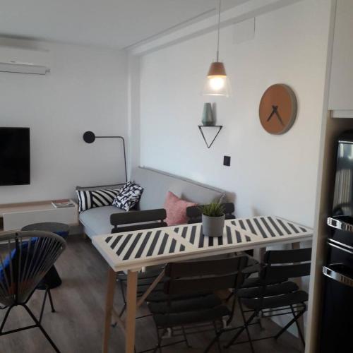 TV a/nebo společenská místnost v ubytování Fabulosas Vistas vivienda en Campoamor 1712H