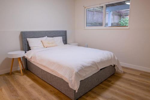 Кровать или кровати в номере The Vida 1 Bed Pet-Friendly