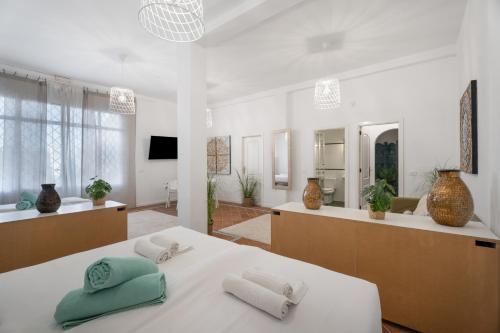 Villa Marbella-private heated pool and breathtaking view