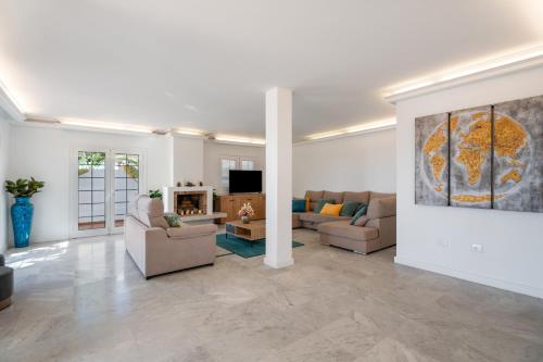 Villa Marbella-private heated pool and breathtaking view