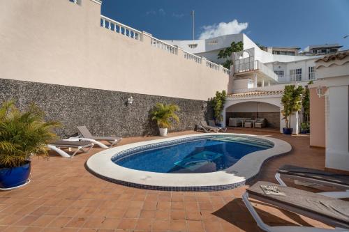 Villa Marbella-private heated pool and breathtaking view