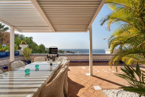 Villa Marbella-private heated pool and breathtaking view