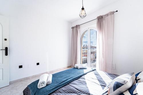 Renovated Townhouse - Rooftop, Garden & Stunning Views