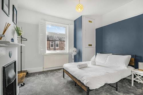 TV a/nebo společenská místnost v ubytování GuestReady - Stylish home in Manchester