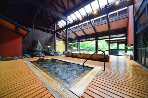 Sarugakyo Hotel tesisinde veya buraya yakın yüzme havuzu