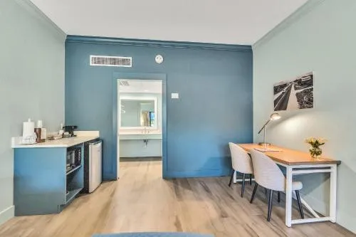Beachside Inn photo 13