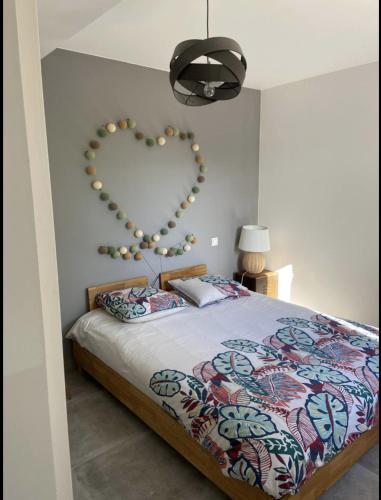 Beautiful home for 2-8 people with a pool