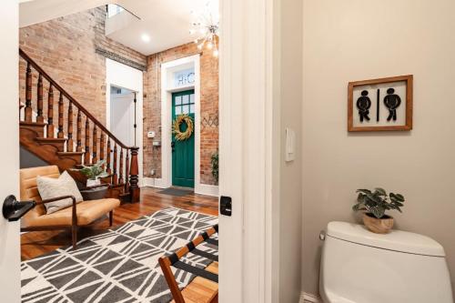Χώρος καθιστικού στο Luxury 4BR - Washington Park - Walk Everywhere