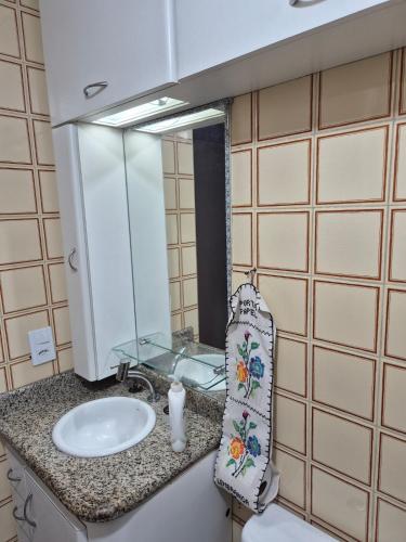 Bilik mandi di Apartamento Jardim das flores