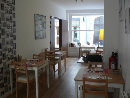 Gallery image of H&ocirc;tel Les Aliz&eacute;s in Biarritz