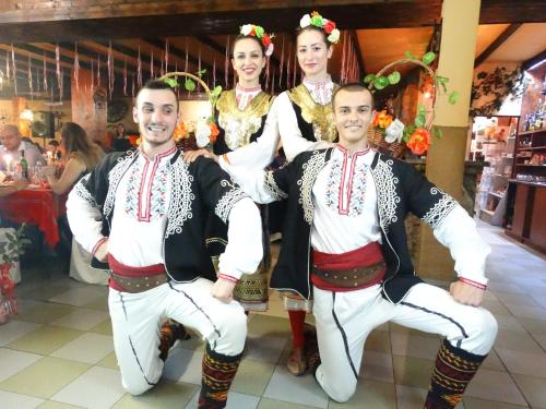 Tetamu yang menginap di Hotel Simona Complex