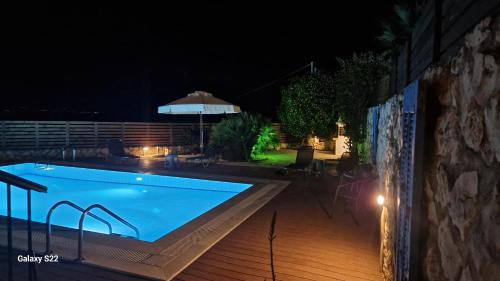 Gallery image of Villa Petalouda in Tragaki