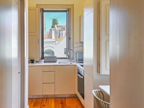 Wood Haven Luxury Duplex Downtown Porto with AC