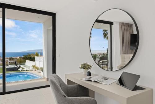 Πισίνα στο ή κοντά στο KARAT Villa Esmeralda