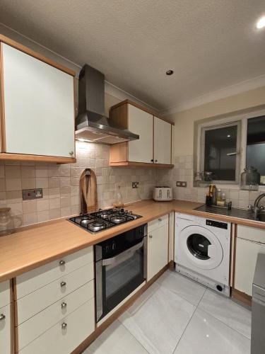 Gallery image of Charming 2 Bedroom Apartment FREE Parking! in Farnham
