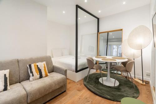 Cozy Studio in Lively Neighborhood 3P