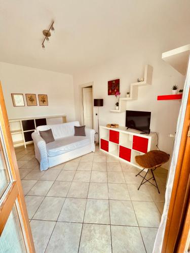 Televisyen dan/atau pusat hiburan di CarLuccia Apartment
